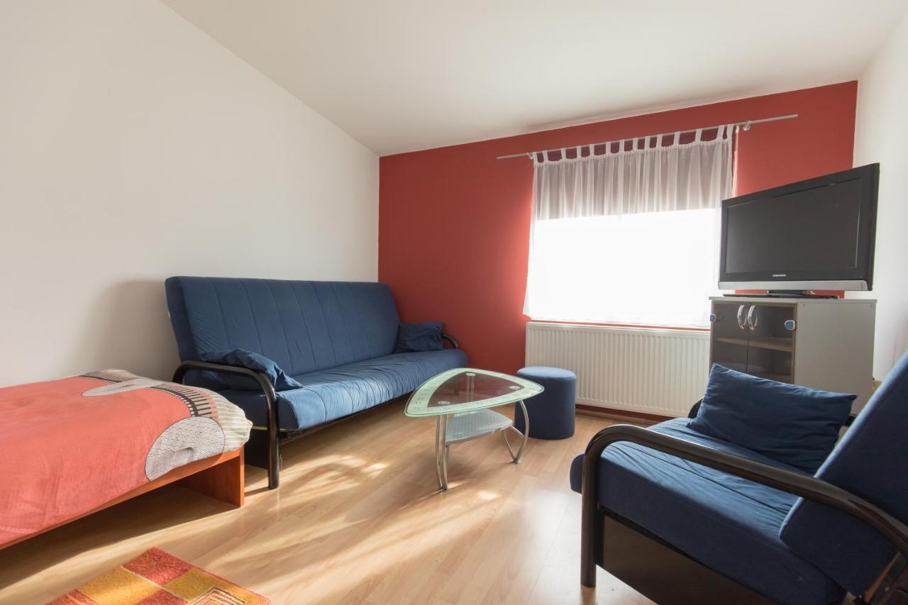 Guesthouse Capistro Bilje Екстер'єр фото